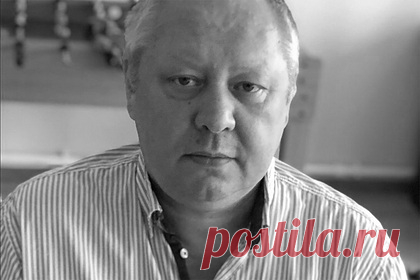 Актер сериала «Универ» умер в реанимации. Российский актер, продюсер и сценарист Константин Глушков умер в реанимации. Причиной смерти Глушкова стала остановка сердца. Ему было 56 лет. Артист, известный по сериалу «Универ» и фильму «12», скончался в ночь на 25 сентября. Его похоронили на Алабушевском кладбище в Зеленограде.