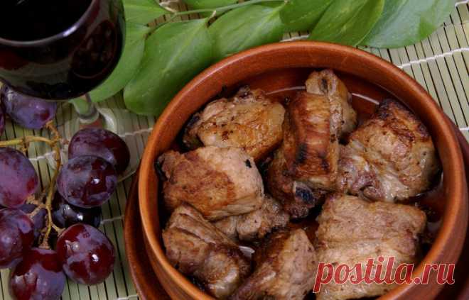 Свинина в перце 






 


Пикантную и вкусную свинину в перце можно отнести к чисто мужским блюдам. Его можно приготовить для семейного обеда солнечным днем, для уютного ужина или для праздничного стола, чтобы удиви…