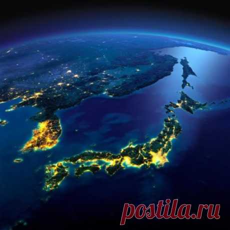 Япония и Корея ночью.