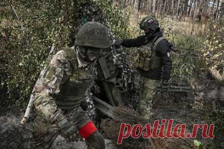 В Запорожской области рассказали о продвижении Российской армии у Пятихаток. Российская армия продвинулась на несколько сотен метров в районе села Патихатки в Запорожской области. Об этом рассказал председатель движения «Мы вместе с Россией» Владимир Рогов. По его словам, активную работу ведут российские штурмовые группы, и боевые действия проходят с высокой интенсивностью.