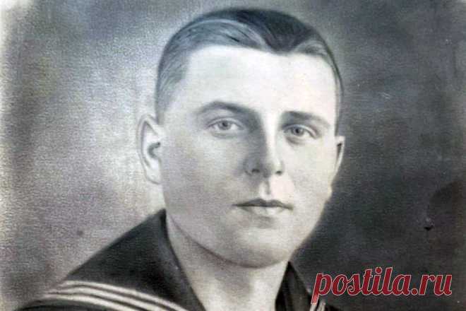 Медаль советского солдата спустя 79 лет вручили в Туле родственникам. Ее нашел фермер в Германии - Российская газета В понедельник в Музее обороны Тулы родственникам советского солдата передали медаль 