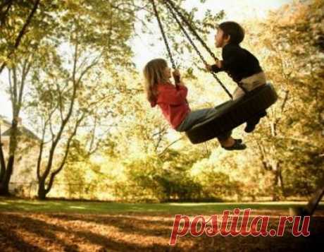 Что значит любить свою жизнь и получать от нее удовольствие?
Не редко мы слышим и сами произносим фразу: «Жизнь дается лишь раз». Быть может правильно это утверждение, а быть может, и нет - вероятно никто не знает, но суть в том, чтобы эту самую «единственную» жизнь прожить с удовольствием. Так почему же для многих жизнь – это излишнее напряжение, дискомфорт и постоянные трудности?