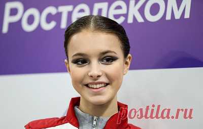 Фигуристка Щербакова отметила, что четверные прыжки в женском катании вошли в норму. В субботу во время произвольной программы на чемпионате России спортсменка выполняла четверной флип, но допустила падение, в итоге она заняла на турнире третье место