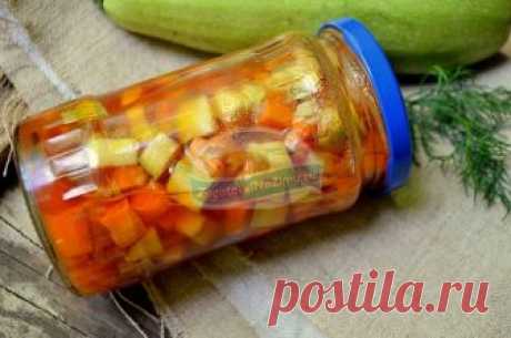 Закусочный салат из кабачков и моркови на зиму. Рецепт с фото