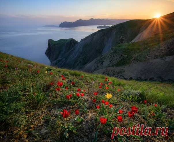 Закат на хребте Тепе-Оба, Крым. Фотограф – Ростислав Машин: