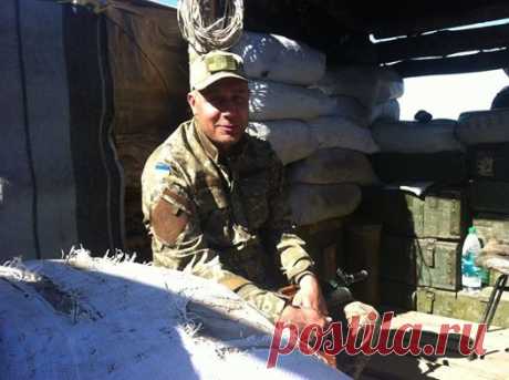 ​Перебуваючи в полоні, врятував свій батальйон: Військкор Цаплієнко розповів про скромного бійця АТО Билися в оточенні, коли не стало сил та патронів, озвірілі «орки» розстрілювали беззбройних українців. Патріоти України наводять розповідь Андрія Цаплієнка без змін та скорочень. Сьогодні день народження 20-го батальйону (29 квітні.-ПУ). Один з найкращ...