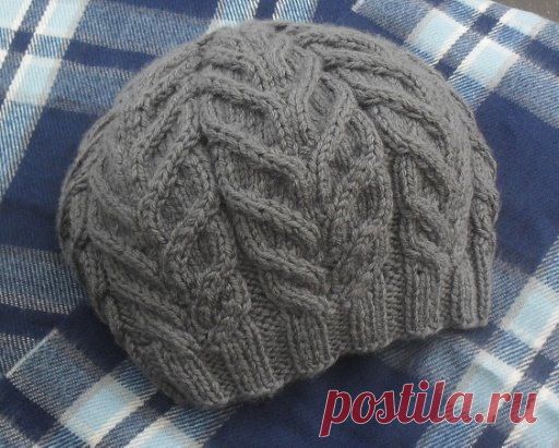 Берет «Герда»
Описание и схема: http://prjaga.ru/vyazanie-dlya-zhenshchin/shapka-beret/shema-bereta-spicami