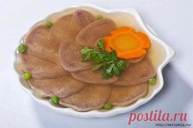 Зaливное из языка.