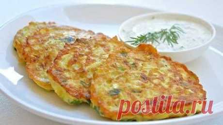 Диетические оладьи с кабачками и творогом