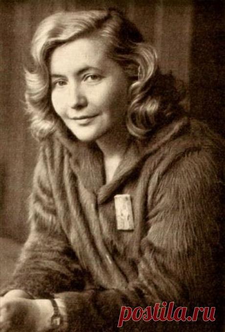 Юлия Друнина: почему знаменитая поэтесса не захотела жить дальше | Вехи Истории | Яндекс Дзен