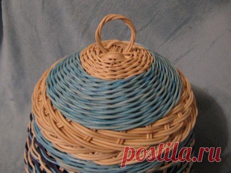 Плетение крышки из ротанга