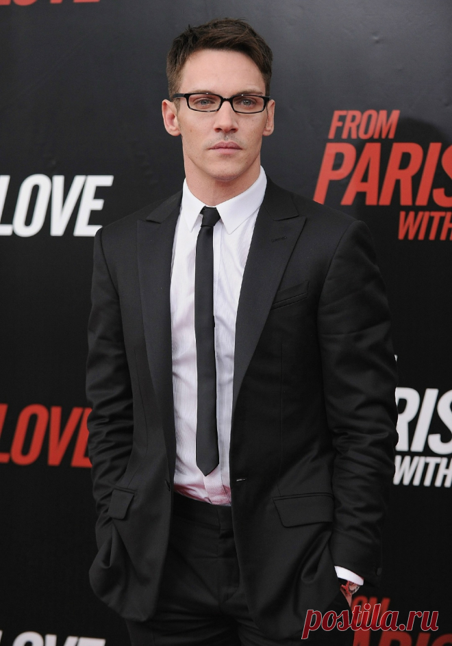 Джонатан Рис-Майерс