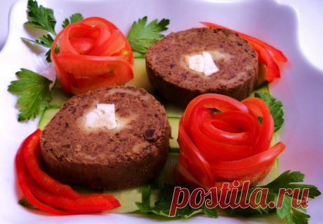 Рулет из печени с сыром