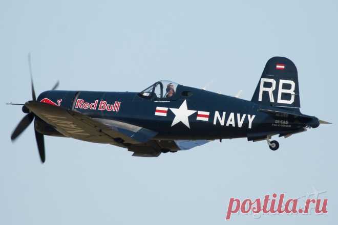 US Navy, F4U 4 Corsair.