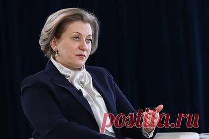 Попова рассказала об уходе коронавируса из столиц в регионы. Эпидемиологический процесс уходит дальше в восточные регионы России, а столичные регионы сейчас составляют небольшой удельный вес по числу новых заражений. Об этом заявила глава Роспотребнадзора Анна Попова на заседании Координационного совета по борьбе с COVID-19.