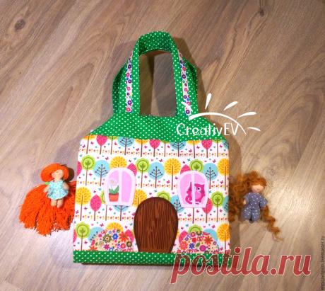 Купить Кукольный домик-cумка №2 (На семью три человека) в интернет магазине на Ярмарке Мастеров