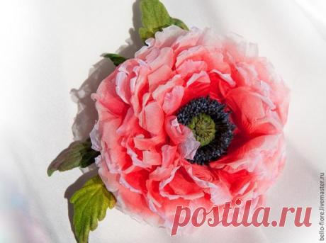 Создаем мак "Strawberry Dessert" из шелка: часть 1 Создаем мак "Strawberry Dessert" из шелка: часть 1Автор Bello-fioreТрудно представить что-либо более прекрасное, чем цветы. Это украшение как никакое другое способно придать женскому образу законченность и стильность, легким штрихом добавив обладательнице индивидуальности и женственности....