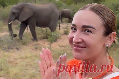 Бузова вновь показала лицо без макияжа. Российская певица и телеведущая Ольга Бузова вновь показала естественную внешность на видео из поездки в ЮАР. Так, 37-летняя знаменитость опубликовала видео, на котором она запечатлена в оранжевом кроп-топе. При этом на размещенных кадрах видно, что поп-исполнительница полностью отказалась от макияжа.