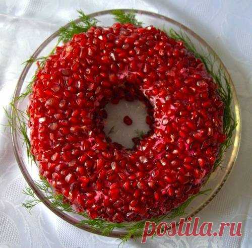 Салат «Гранатовый браслет» с языком - рецепт с фото / Простые рецепты