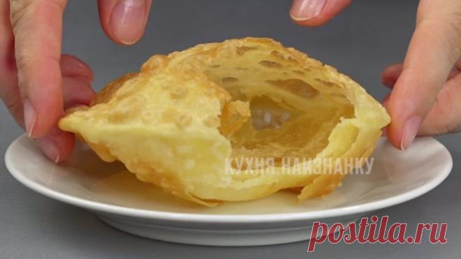 Люблю работать с этим тестом: показываю, как я готовлю самые простые постные лепешки, которые очень нравятся моим детям (индийский хлеб)

Вкусные лепешки Пури:
• Мука 2 стакана (300 г)
• Растительное масло (или топленое масло) – 2 ст.л.
• Соль – 0,5 ч.л.
• Вода теплая – 0,5 стакана (125 мл)