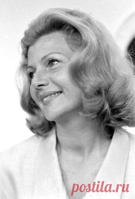 _3917RitaHayworth1959_-vi.jpg (681×1000)