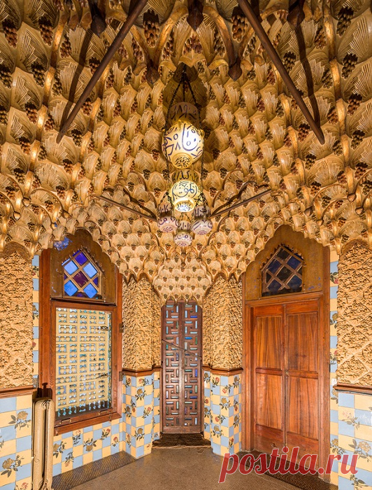 7 архитектурных шедевров Антонио Гауди, которые украшают Барселону