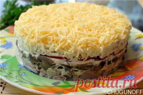 Салат «Тоска».Очень вкусный салат с шампиньонами и курицей,прекрасно дополнит ваше праздничное меню.Название салат получил от популярной итальянской оперы-«Тоска»-Джакомо Пуччини.