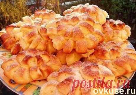 Плюшки с корицей &quot;Хризантемы&quot; - Простые рецепты Овкусе.ру