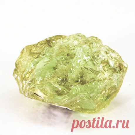 Yellow - Green Apatite Specimen - Buy Now | Tushita Heaven