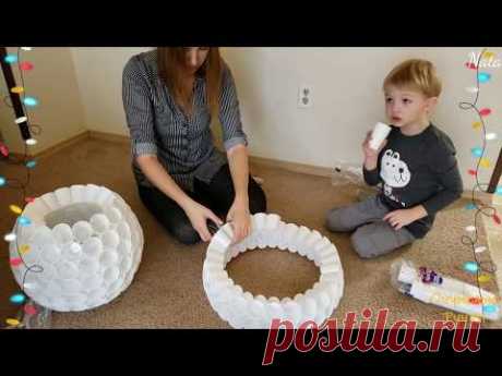 Как сделать снеговика из стаканчиков / DIY snowman out of plastic cups / How to make snowman