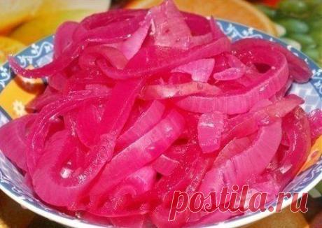 Маринованный лук к мясным блюдам