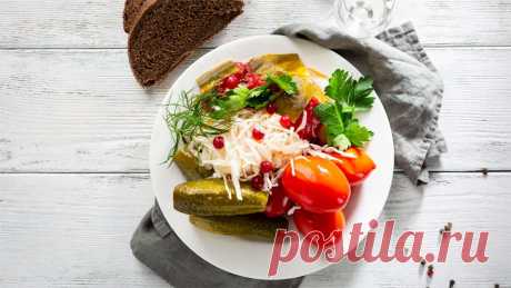 25+ лучших ферментированных продуктов 2025: список топ самых полезных ферментированных продуктов питания с отзывами экспертов Список 25+ самых полезных ферментированных продуктов в 2025 году с отзывами экспертов. Вместе с производителем ферментированных продуктов Константином Черняевым рассказываем простыми словами, что такое ферментированные продукты, в чем заключается польза такой еды, как правильно их готовить.