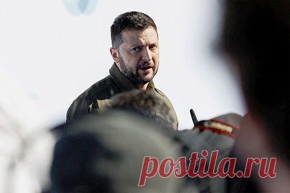 Зеленский сменил командующего Силами территориальной обороны ВСУ. Президент Украины Владимир Зеленский сменил командующего Силами территориальной обороны Вооруженных сил Украины (ВСУ) и назначил на этот пост генерал-майора Анатолия Баргилевича. Одним из указов Зеленский уволил Игоря Танцюру с должности командующего Сил ТРО. Танцюра занимал этот пост с мая 2022 года.