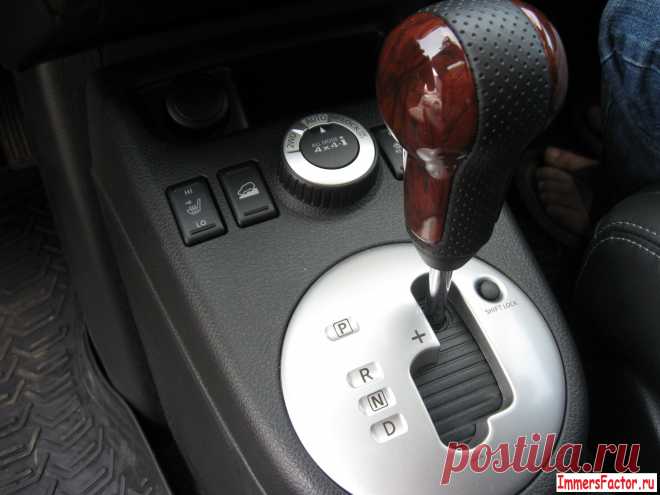 Nissan X-Trail декорирование под дерево аля "корельская береза"