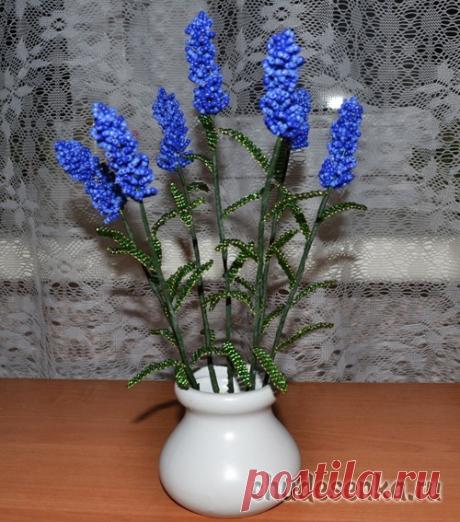 Лавандовый букет. Красивые цветы из бисера.