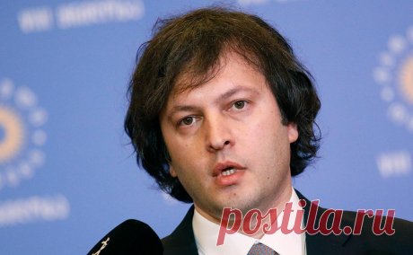 Премьер Грузии отреагировал на ультиматум Арахамии. Требование освободить экс-президента Грузии Михаила Саакашвили, имеющего украинское гражданство, звучит странно на фоне поддержки Украины со стороны Грузии, считает Кобахидзе. Он отказался вступать в полемику по этому вопросу