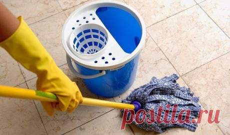 10 ДЕЛЬНЫХ СОВЕТОВ ДЛЯ УБОРКИ, ПОСЛЕ КОТОРОЙ ТВОЙ ДОМ БУДЕТ СИЯТЬ ЧИСТОТОЙ! 

1. Чистка микроволновки 
Налей в тарелку смесь уксуса и воды 1:1. Поставь миску в микроволновку, включи ее на 5 секунд. Пары воды и уксуса помогут быстро навести порядок в микроволновке. Просто протри ее губкой. 

2. Холодильник 
Чтобы облегчить чистку полок холодильника, застели их пищевой пленкой. Ее легко заменить на новую при необходимости. 

3. Ванна 
Замоченная в отбеливателе целлюлозная ва...