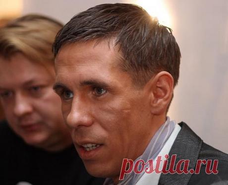 Алексей Панин курил в самолете: актера оштрафовали на внушительную сумму