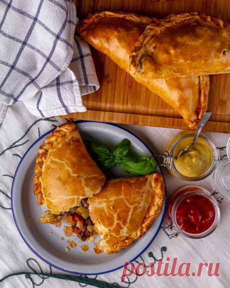 Корнуоллские пироги с мясом