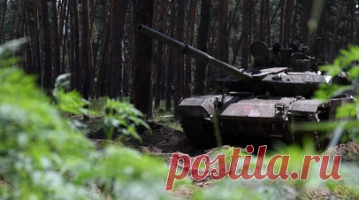 Военкор RT показал ночную работу танкового экипажа отряда «Камертон». Военкор RT Александр Симонов показал ночную боевую работу танкового экипажа отряда «Камертон» спецназа «Ахмат» из танка Т-72Б3М на Артёмовском направлении. Читать далее