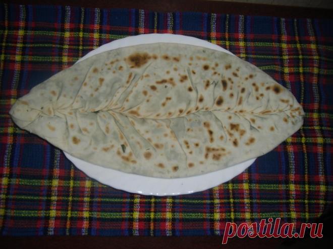 Женгялов хац: рецепт с фото Сегодня я научу вас готовить удивительные карабахские лепешки с зеленью - женгялов хац. Такие лепешки вкусны, их можно готовить даже в пост.