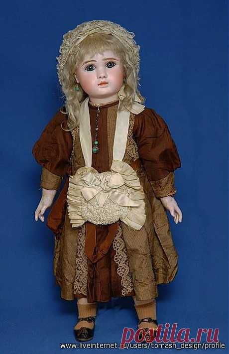 Антикварные куклы ..