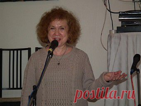 Елена Вадюхина
2014-04-21- День Литературы, День Рождения Владимира Климова. Фестиваль &quot;Климханалия 14&quot; в &quot;Салоне...&quot;