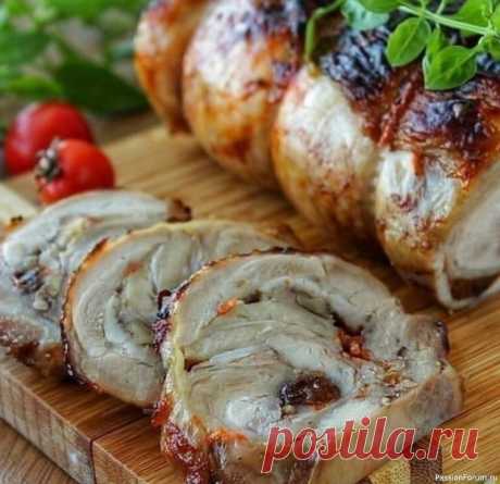 Нежнейший куриный рулет Готовим вкуснейший рулет из курицы к любому торжеству!🍶🐓🥘🍲🌶Ингредиенты:- 800-900 гр куриного филе, я беру филе бедра(из него получается сочнее), но можно и филе грудки.-Соль-Чёрный перец-3-4 зубчика чеснока-3-4 столовые ложки соевого соуса- 2-3 столовые ложки кетчупа (у меня домашний) но...