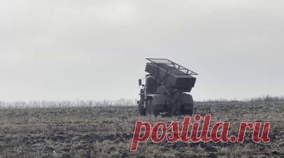 Групповым ударом: ВС РФ поразили предприятия ВПК Украины, ремонтировавшие военную технику. Предприятия ВПК Украины, которые осуществляли производство и ремонт бронетанковой и автомобильной техники, а также беспилотников, поражены в ходе группового удара в ночь на 6 апреля, сообщили в Минобороны РФ. Также под удар попали военные аэродромы и пункты временной дислокации иностранных наёмников. Кроме того, под Харьковом уничтожены две пусковые установки зенитного ракетного комплекса SAMP-T…