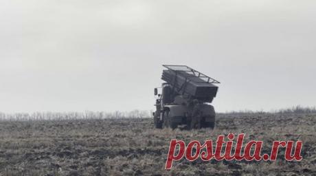 Групповым ударом: ВС РФ поразили предприятия ВПК Украины, ремонтировавшие военную технику. Предприятия ВПК Украины, которые осуществляли производство и ремонт бронетанковой и автомобильной техники, а также беспилотников, поражены в ходе группового удара в ночь на 6 апреля, сообщили в Минобороны РФ. Также под удар попали военные аэродромы и пункты временной дислокации иностранных наёмников. Кроме того, под Харьковом уничтожены две пусковые установки зенитного ракетного комплекса SAMP-T…