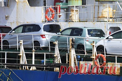 Ввоз японских иномарок с пробегом в Россию резко подскочил. Ввоз подержанных машин на Дальнем Востоке в 2023 году подскочил в 1,5 раза, несмотря на введенный Японией частичный запрет на поставки в Россию автомобилей. За 12 месяцев физическими лицами в страну было импортировано 226 тысяч таких автомобилей, сообщили таможенные органы во Владивостоке.