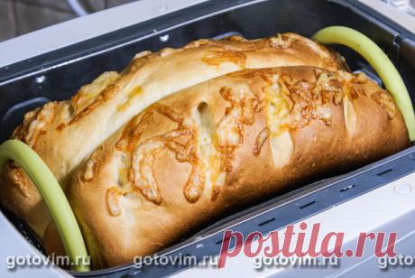 Багеты с сыром (рецепт для хлебопечки). Рецепт с фото Печем багеты с сыром в хлебопечке. На первый раз мы взяли обычный сыр эдам, но в готовых багетах его получилось слишком мало. Следующий раз подберем более ароматный сорт сыра.