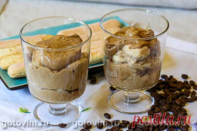 Десерт с дальгона кофе и творожным сыром. Рецепт с фото Взбитый в пену кофе можно использовать не только в напитках, но и в десертах. У меня было несколько печений савоярди и пачка творожного сыра. Объединив это богатство в креманках, получила симпатичный десерт, который легко повторить. 
Для украшения можно дополнительно взбить пышную пену растворимого кофе, сахара и воды в пропорции 1:1:1. 

