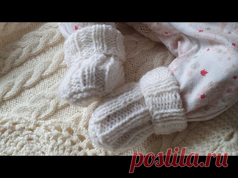 Простые носочки на двух спицах для новорожденных